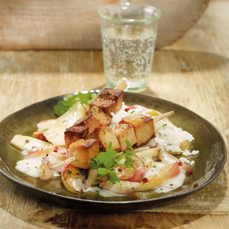 Foto Marinierte Tofuspiesse mit Apfelgemüse von WW