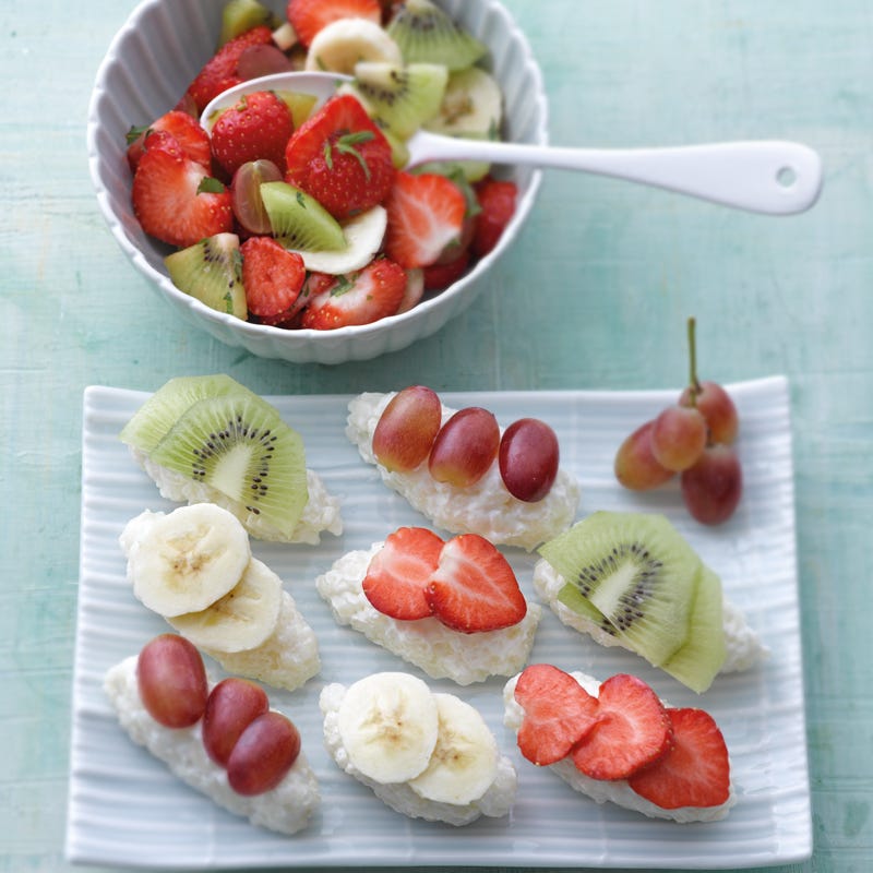 Süsses Milchreisnigiri mit Fruchtsalat