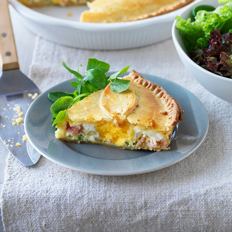 Egg and bacon pie
