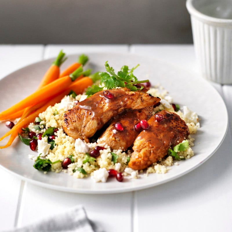 Spicy chicken tenderloins with pomegranate