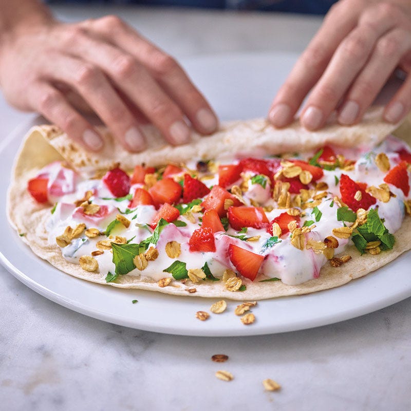 Frühstückswrap mit Erdbeeren