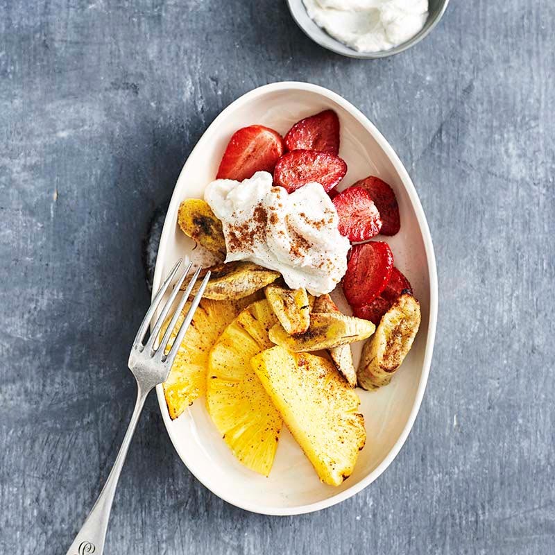 Grilled fruit salad bowl