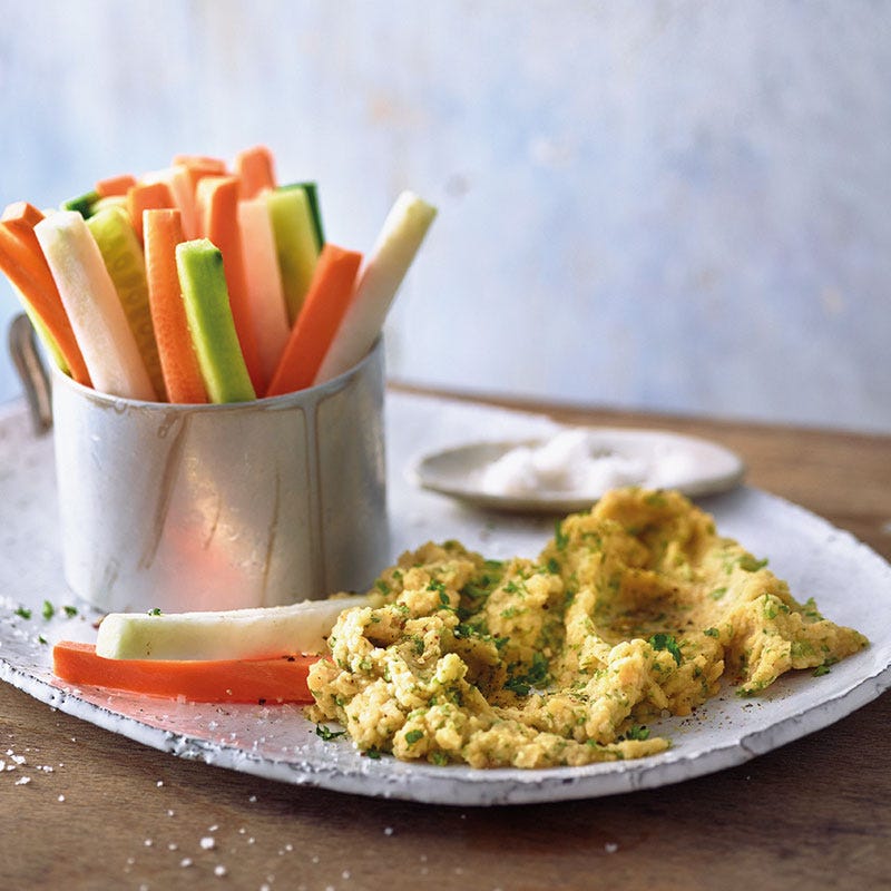 Linsen-Petersilien-Creme mit Gemüsesticks
