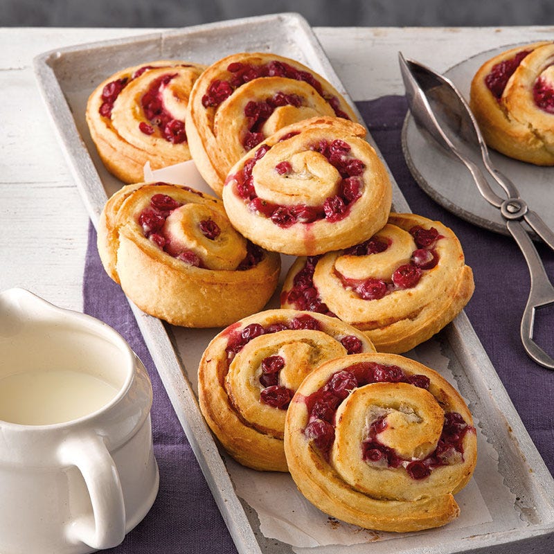 Brioche-Johannisbeer-Schnecken