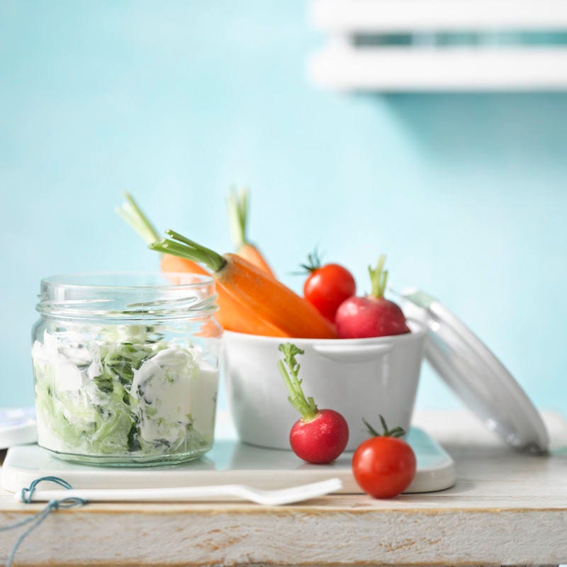 Zaziki mit Snack-Gemüse