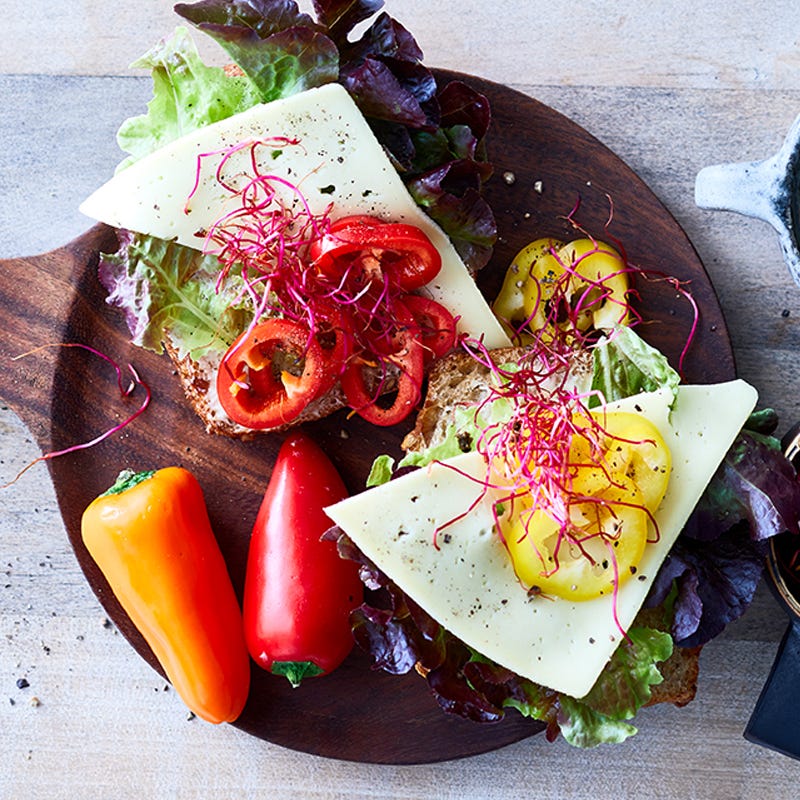 Knackiges Käsebrötchen