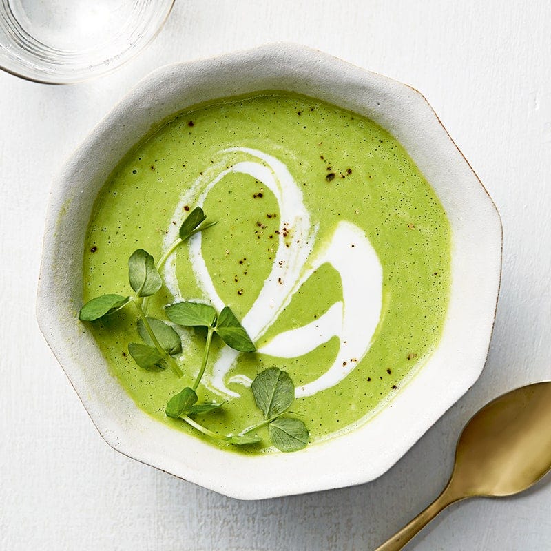 Pea, leek and mint soup