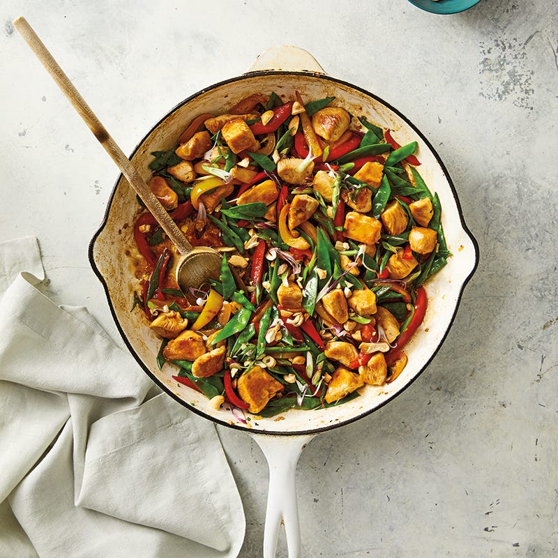Stir-Fried Chicken with Cashews & Vegetables