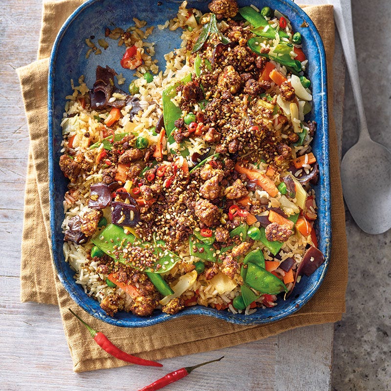 Gemüse-Reis-Auflauf mit Tofucrumble